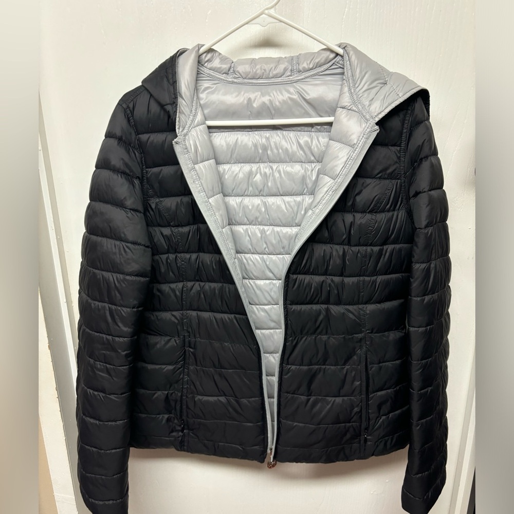 Reversible puffer jacket